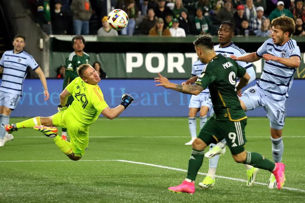 Timbers hold off Sporting Kansas City, get 2-1 win